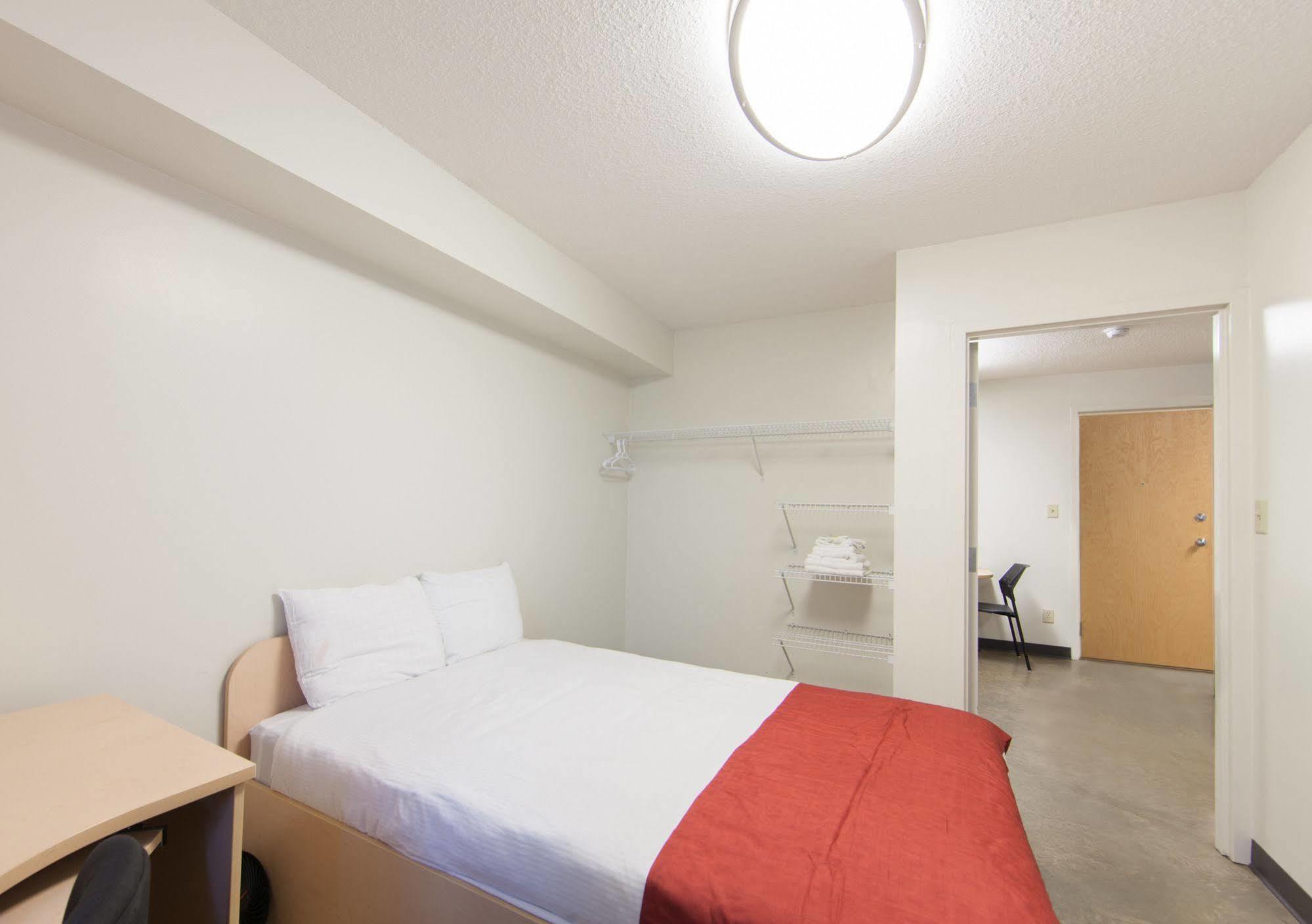 Macewan University Residence Edmonton Dış mekan fotoğraf