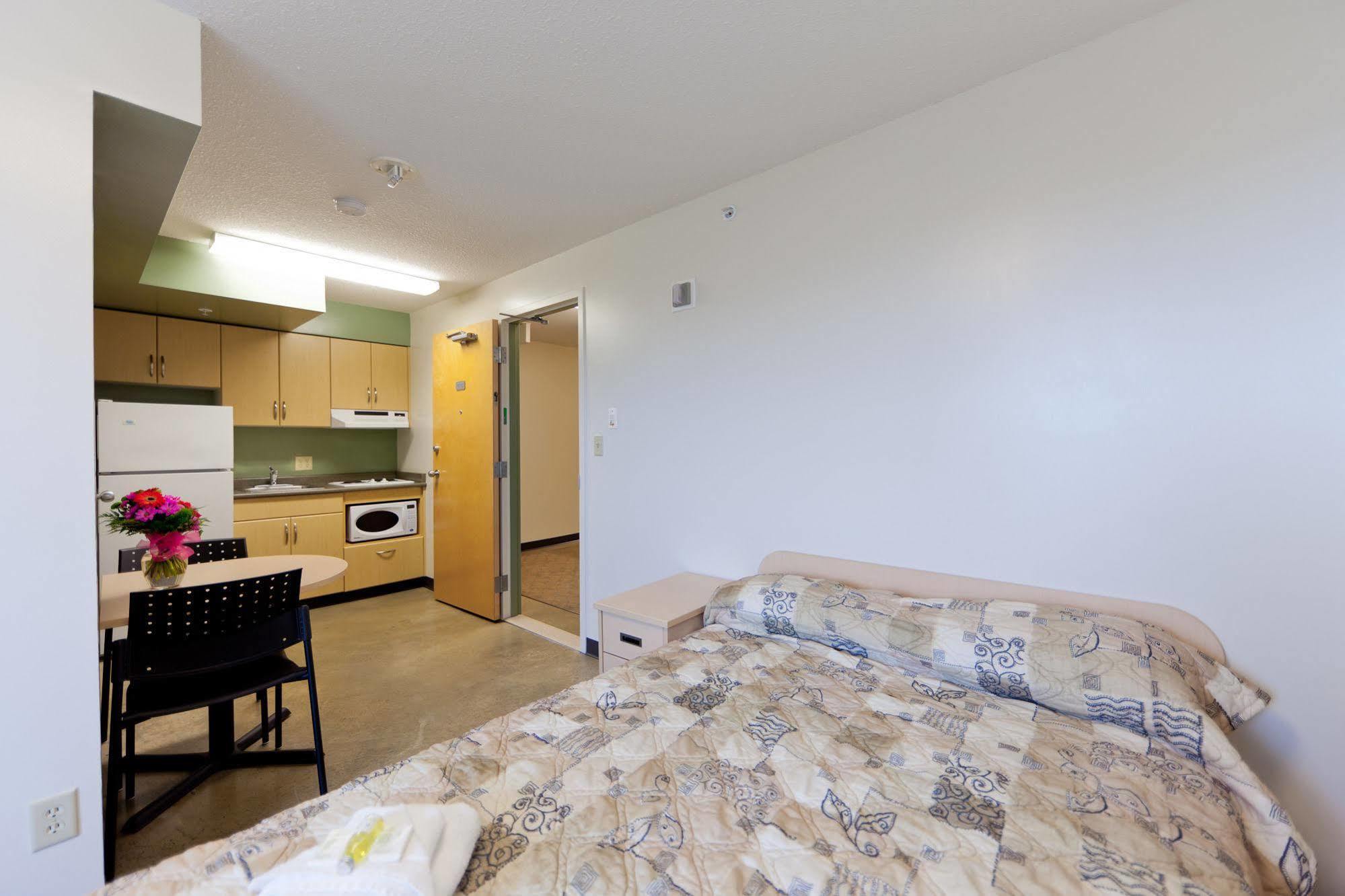 Macewan University Residence Edmonton Dış mekan fotoğraf