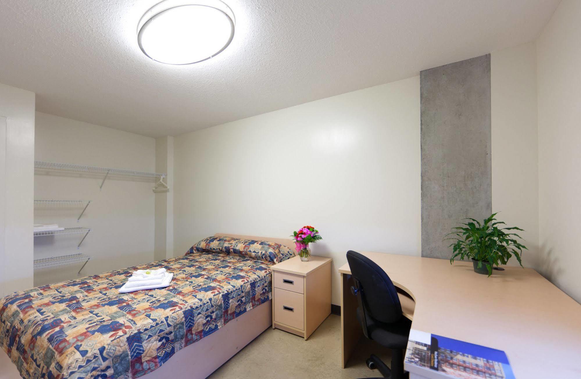 Macewan University Residence Edmonton Dış mekan fotoğraf