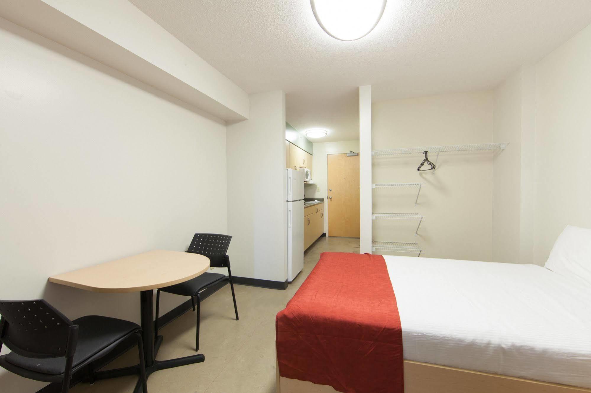 Macewan University Residence Edmonton Dış mekan fotoğraf